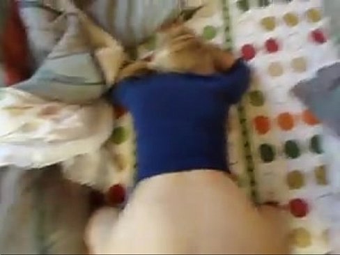 Rico Orgasmo de la nena linda rubia la cual se pone bien ardiente