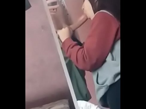 😮Chilena Joven con una garganta enorme😮