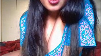 Chilena caliente muestra culo y pussy