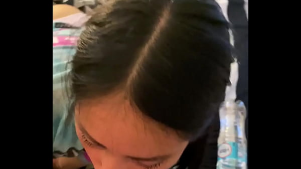 Jovencita Chilena lo chupa rico despues de clases