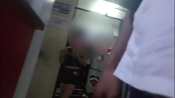 PORNO CHILENO Chilena fumona que conoci en tinder me dio culo en la primera cita