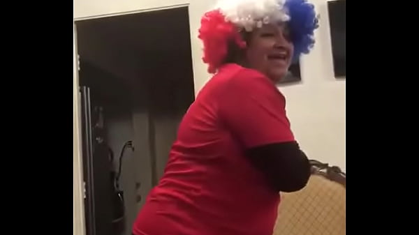 Milfs Chilena Madura hincha de selección de Chile