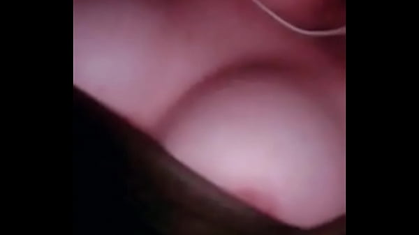 Polola Tetona con Tremendas Chichotas Comenten Por Favor