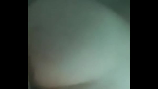 Gordita Chilena Goza de mi verga.