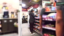 Pillada en la calle se deja follar por desconocido
