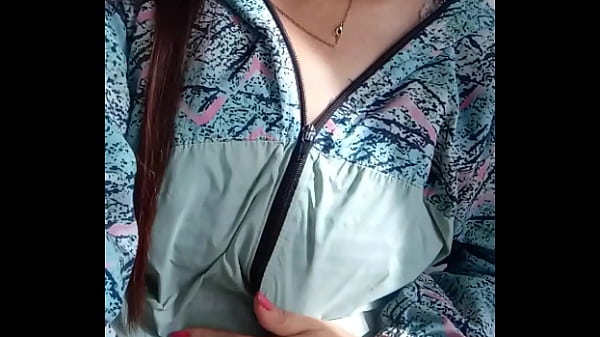 Amiga de la universidad Catolica de Chile no se da cuenta que la grabo