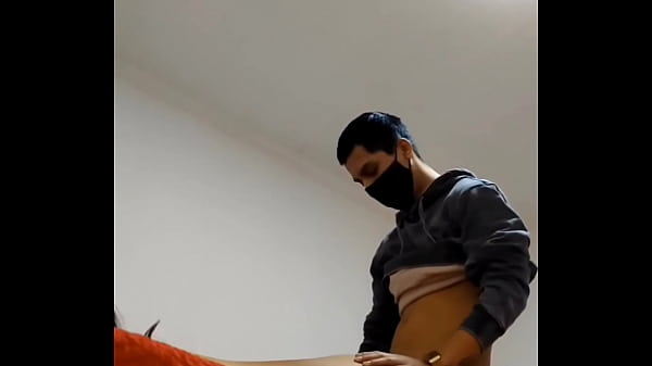 Culeando a la amiga infiel